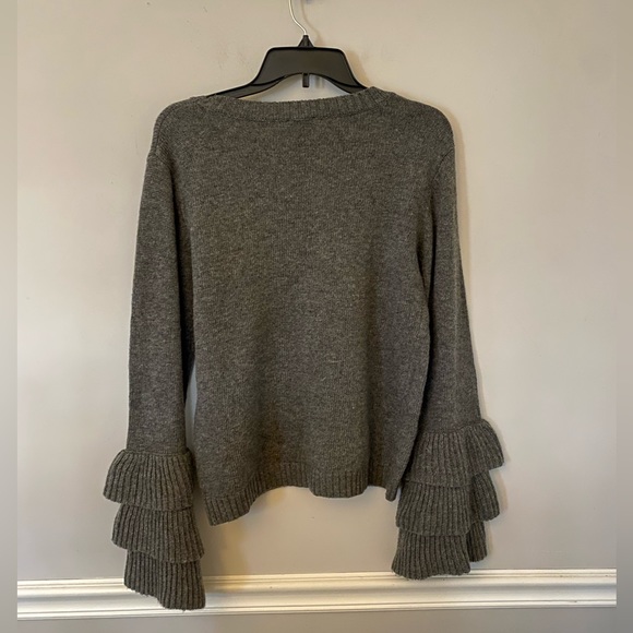 Cliché gray wool blend Tiered Bell Sleeve, sweater. M - Picture 3 of 8